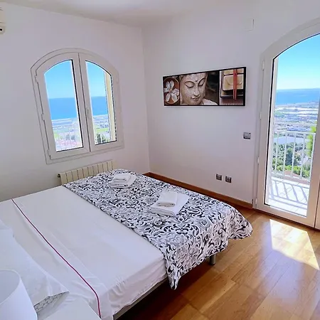 Con Piscina Privada Climatizada