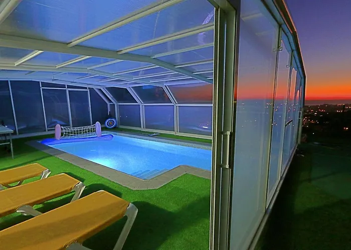 Con Piscina Privada Climatizada 29ºc